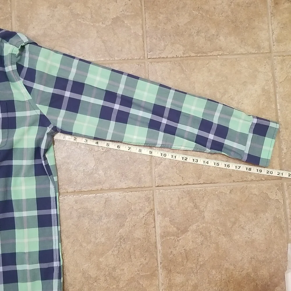American Eagle Button Down Medium - Picture 8 of 9